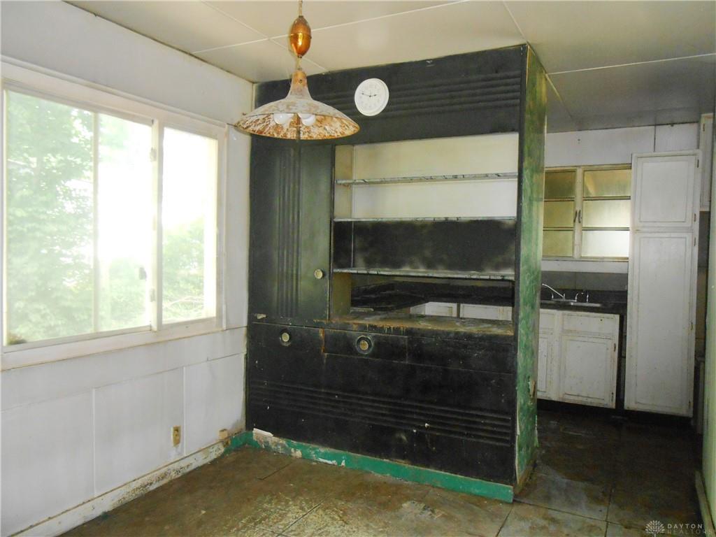 5625 Springfield Urbana Property Photo 10