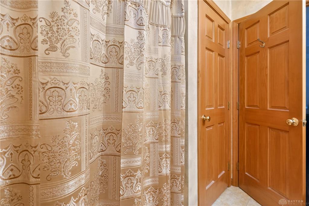 1185 Huron Property Photo 20