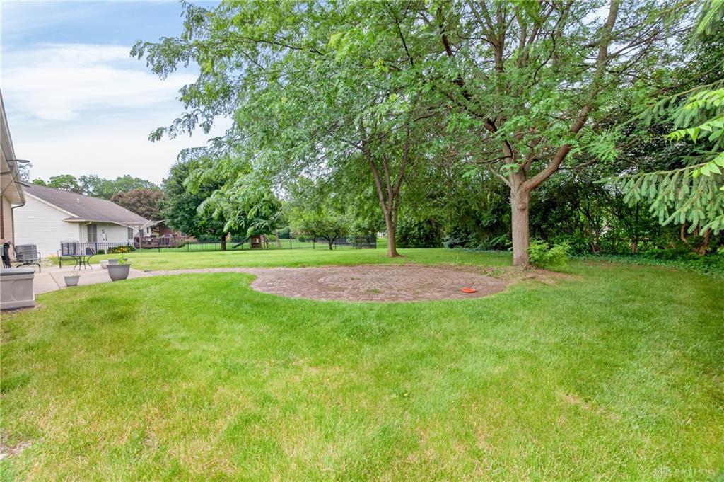 1185 Huron Property Photo 34