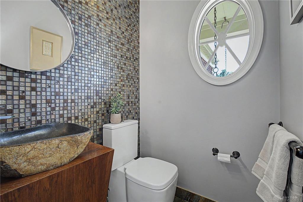 145 Stanton Property Photo 37