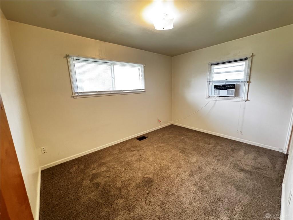 4642 W Hillcrest Property Photo 12