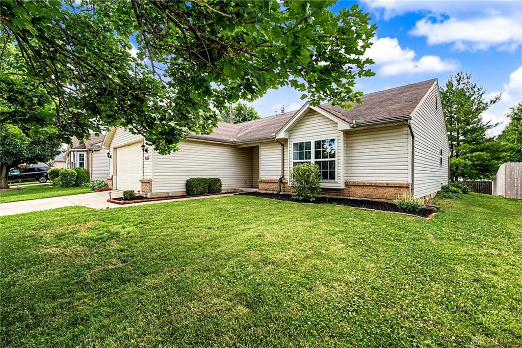 1562 Farrington Property Photo 4