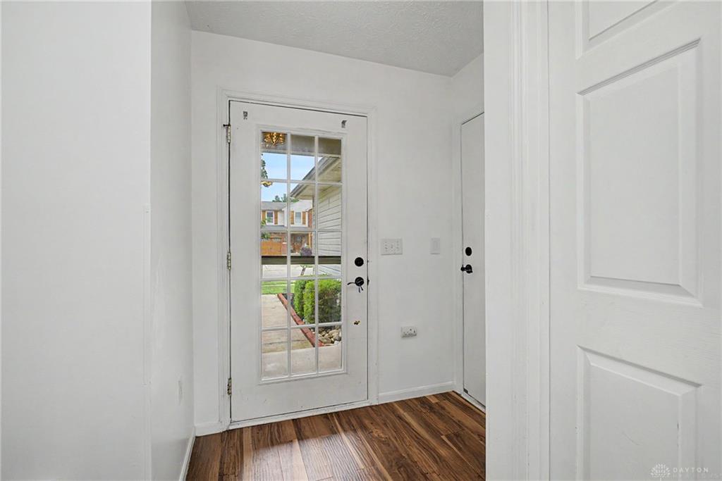 1562 Farrington Property Photo 6