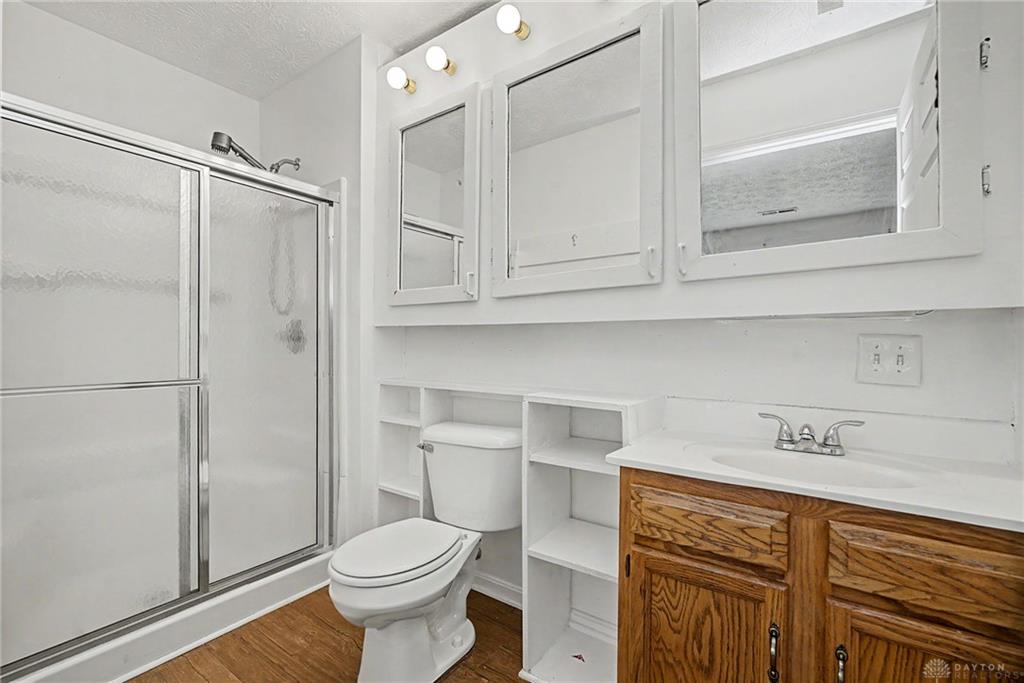 1562 Farrington Property Photo 12