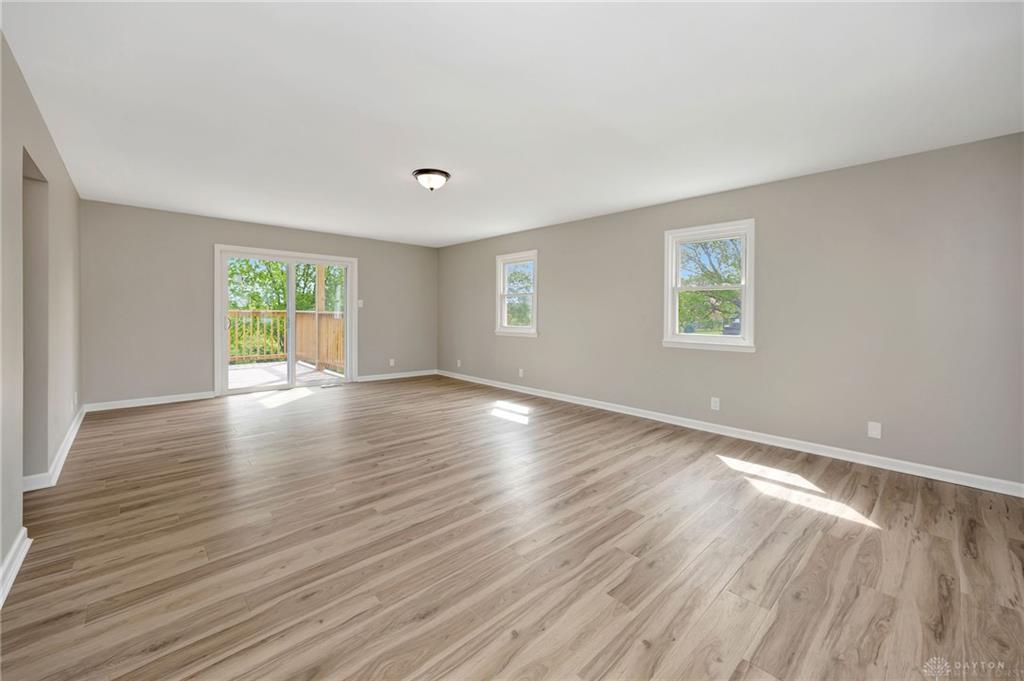 5386 Mosiman Property Photo 4