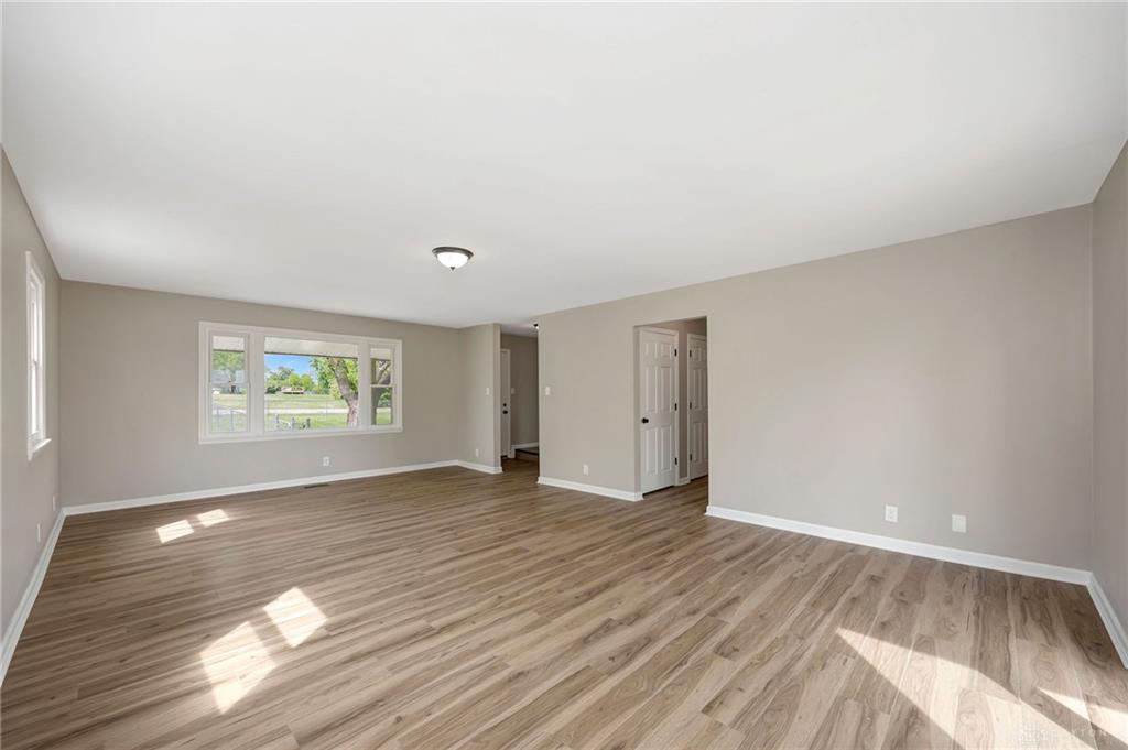 5386 Mosiman Property Photo 7