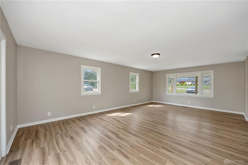 5386 Mosiman Property Photo 8