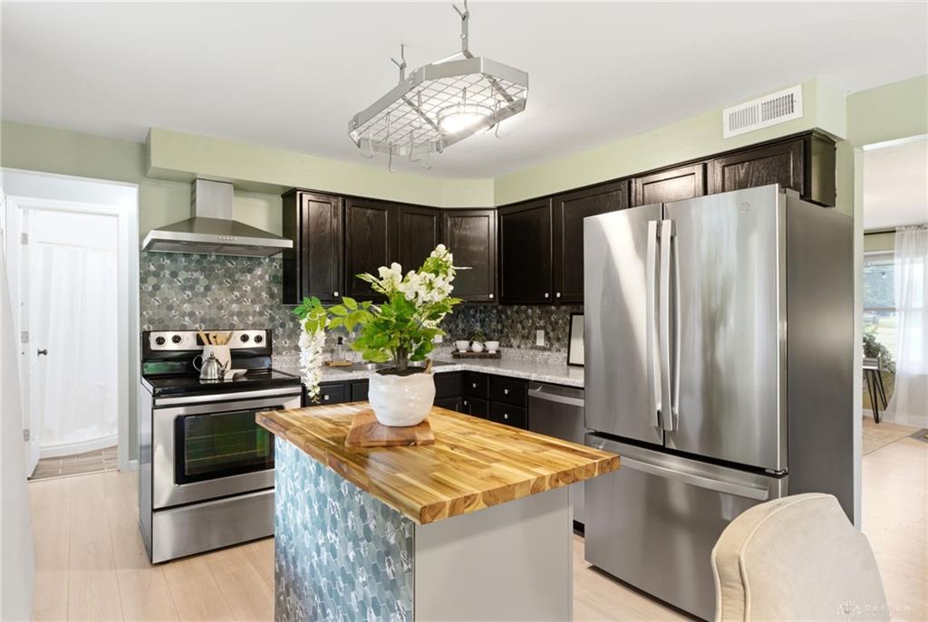 4119 Beach Property Photo 6