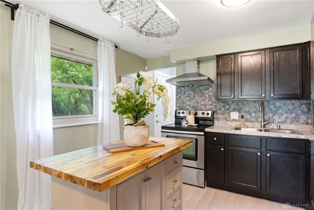 4119 Beach Property Photo 7