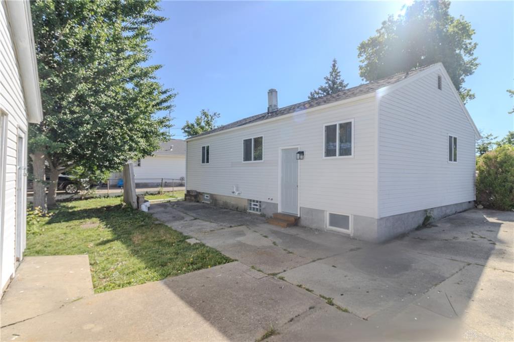 345 Murchison Property Photo 4