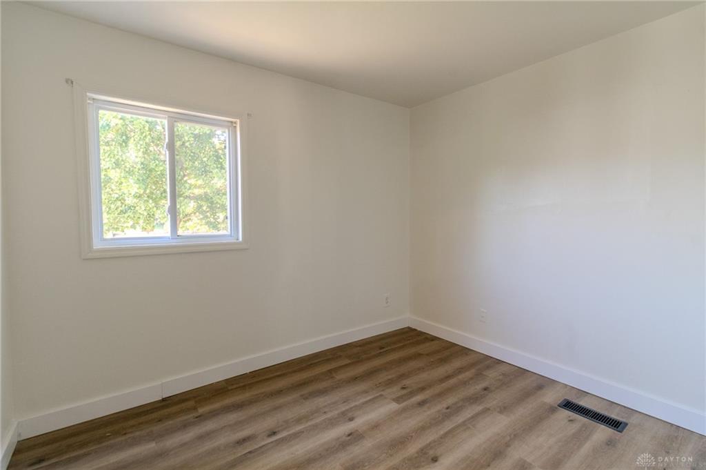 345 Murchison Property Photo 18