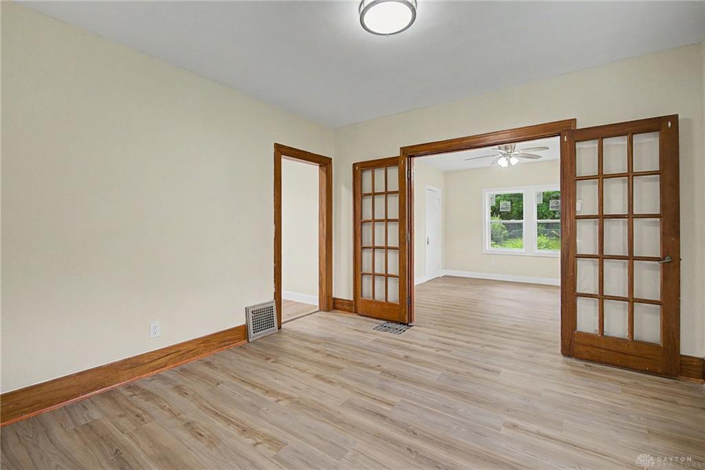 2041 Mayfair Property Photo 12