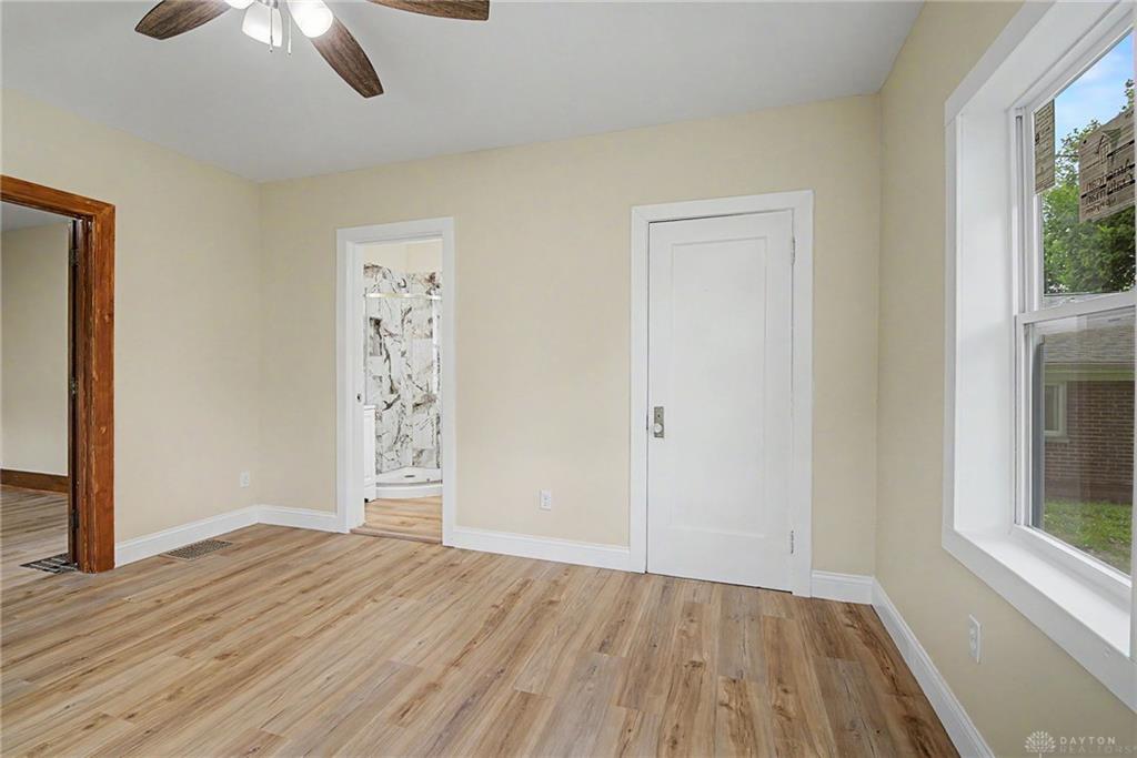 2041 Mayfair Property Photo 16