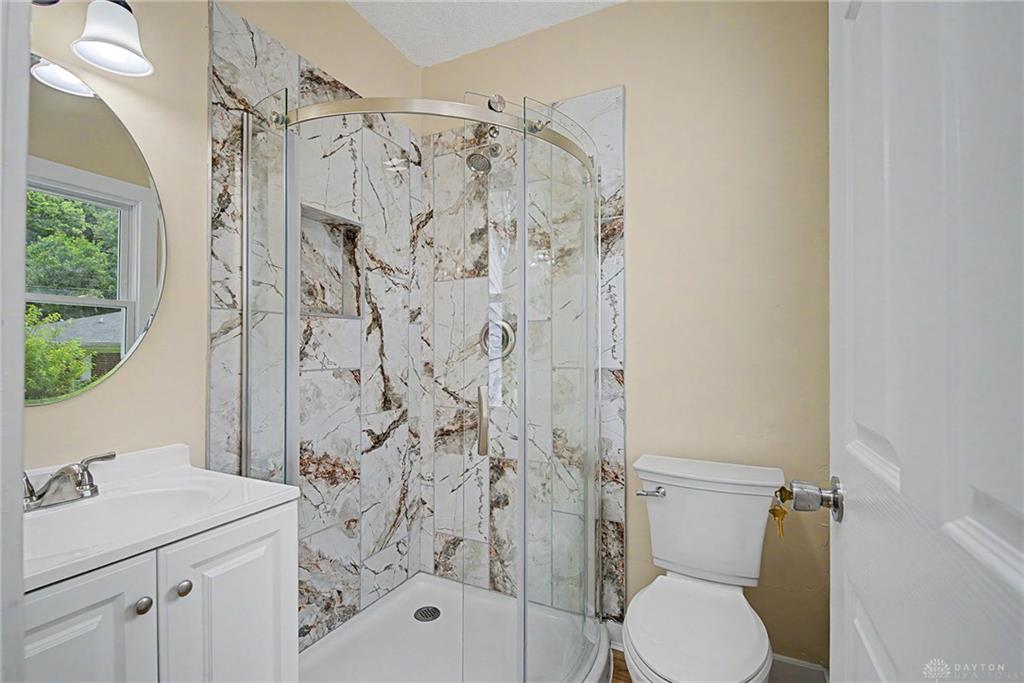 2041 Mayfair Property Photo 19
