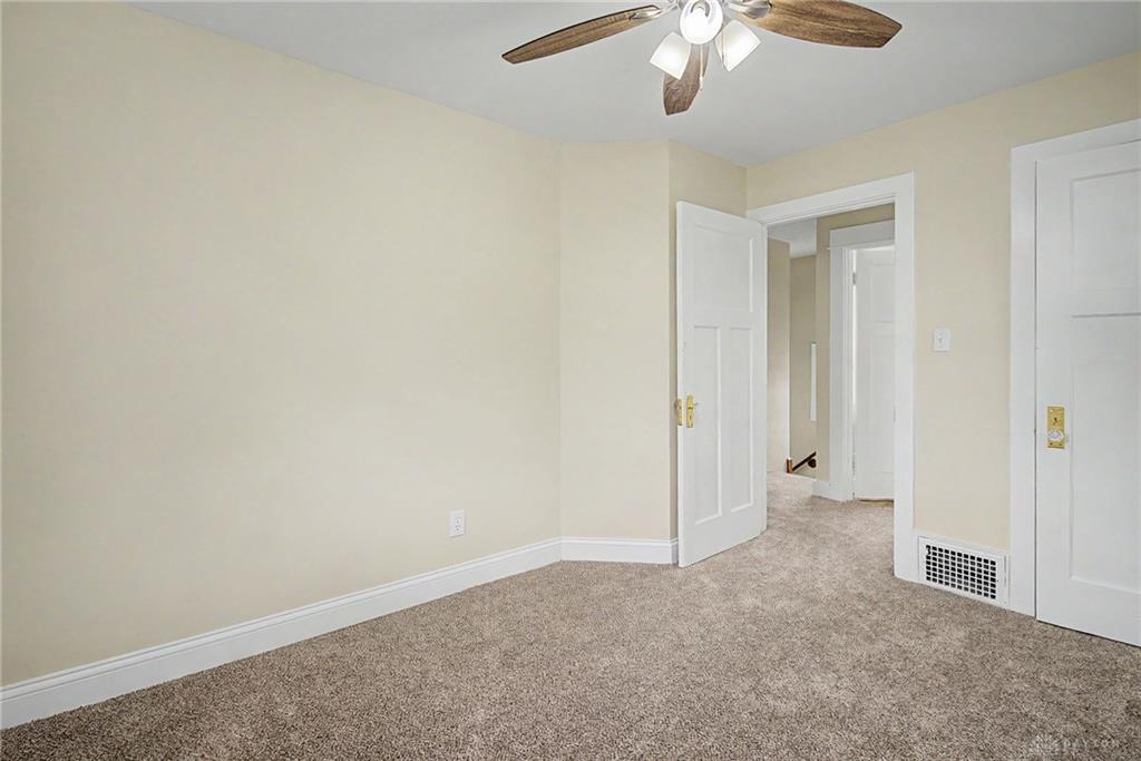 2041 Mayfair Property Photo 25