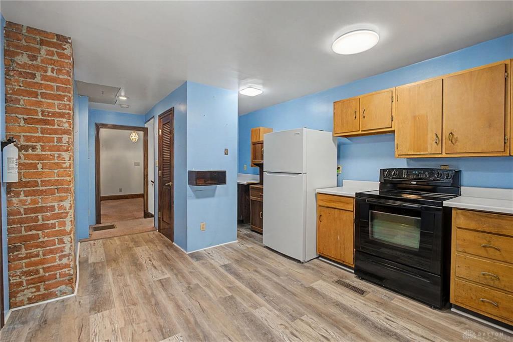 185 Alton Property Photo 17