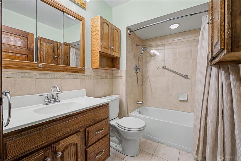 185 Alton Property Photo 27