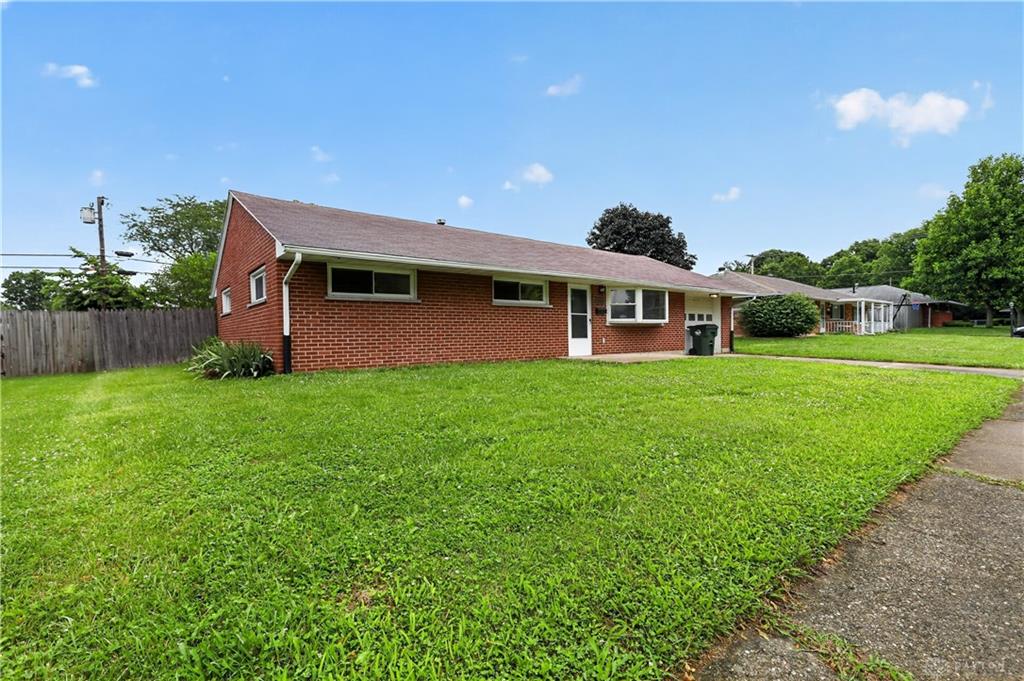 1855 Mattis Property Photo 4