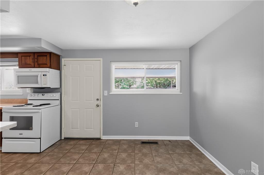 1855 Mattis Property Photo 10