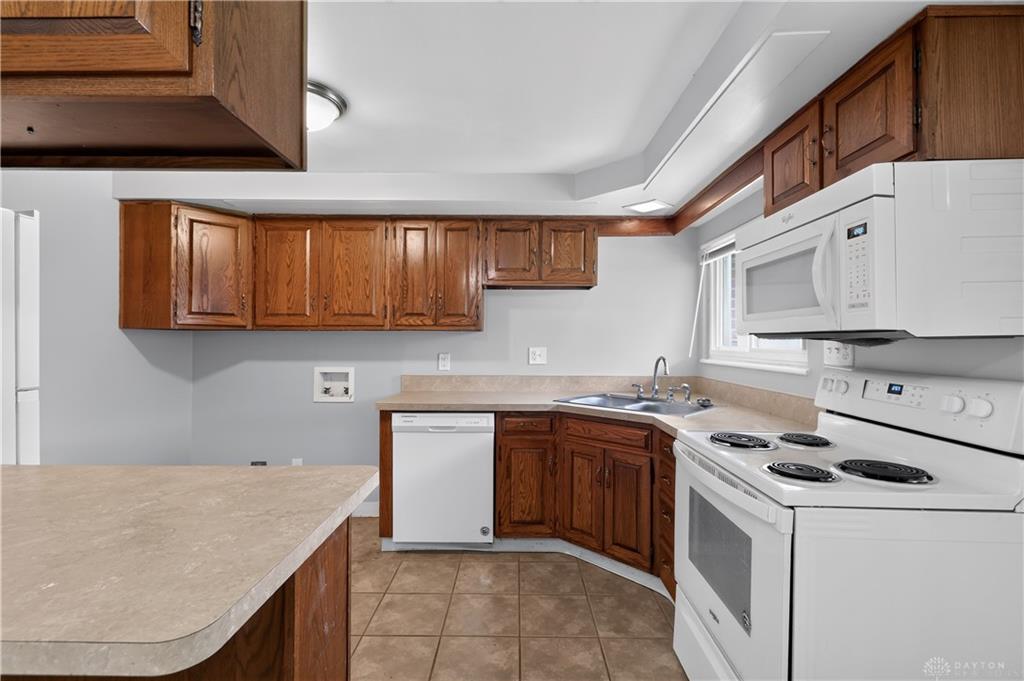 1855 Mattis Property Photo 12