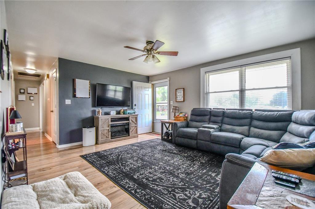 741 Homeway Property Photo 7