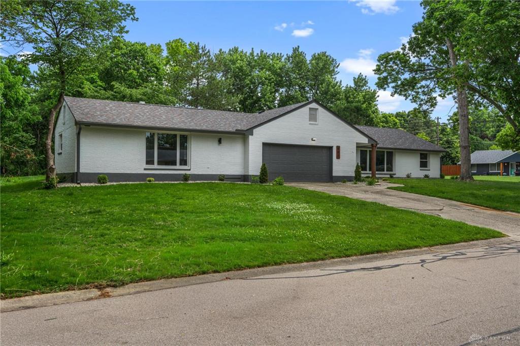 801 Southford Property Photo 3