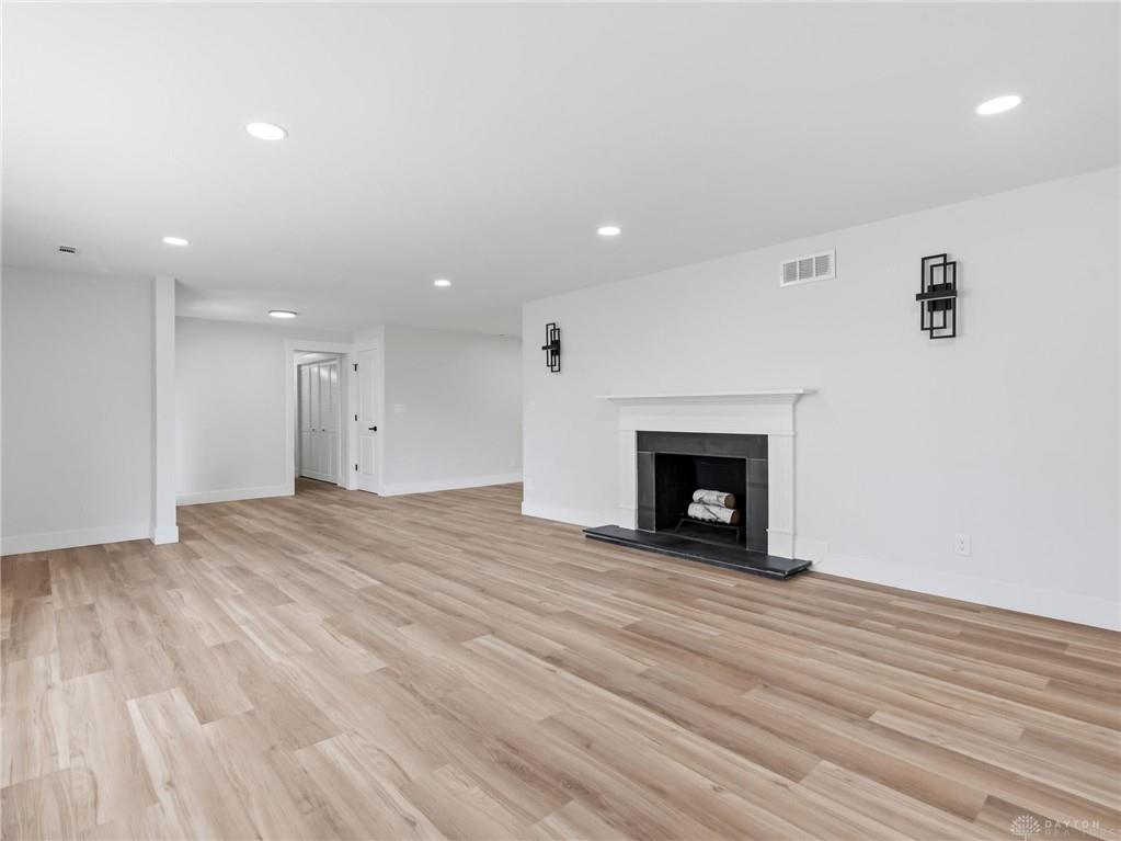 801 Southford Property Photo 10