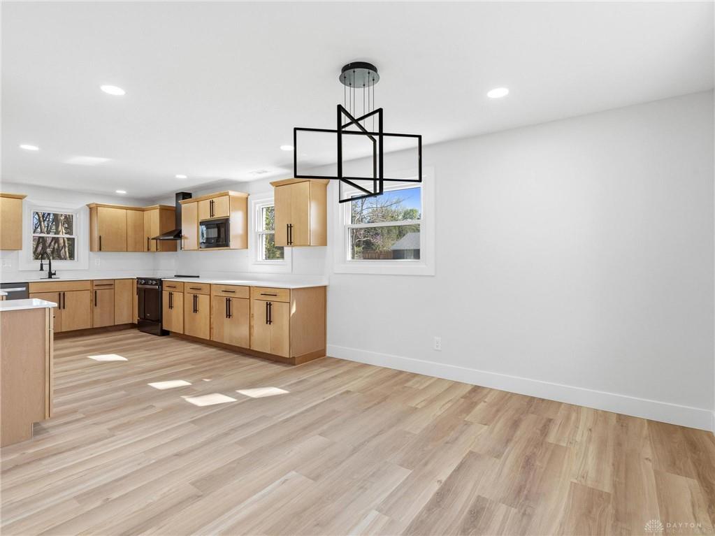 801 Southford Property Photo 15