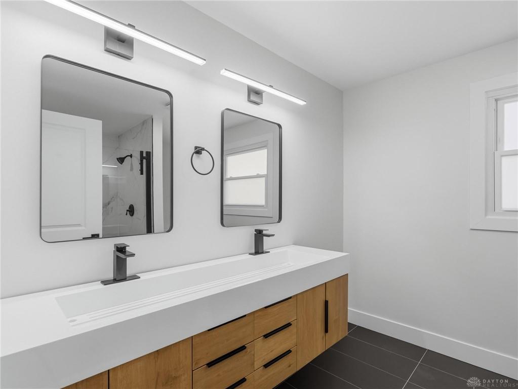 801 Southford Property Photo 30