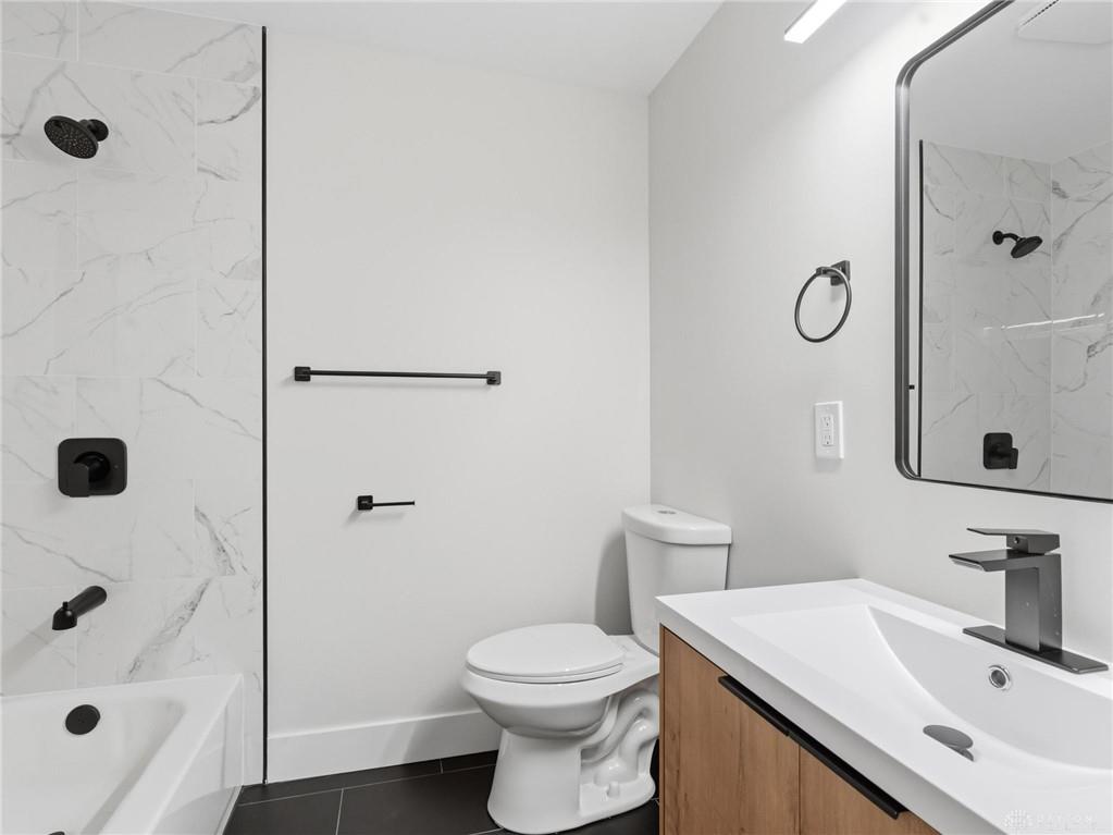 801 Southford Property Photo 44