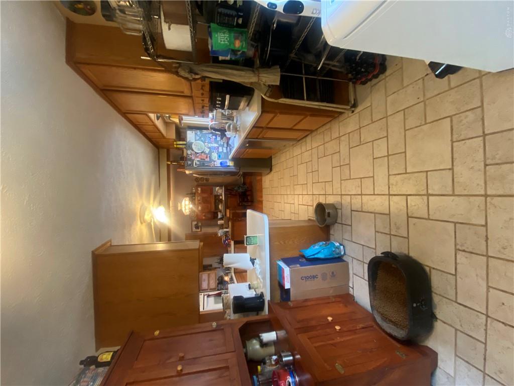 345 Washington Property Photo 15