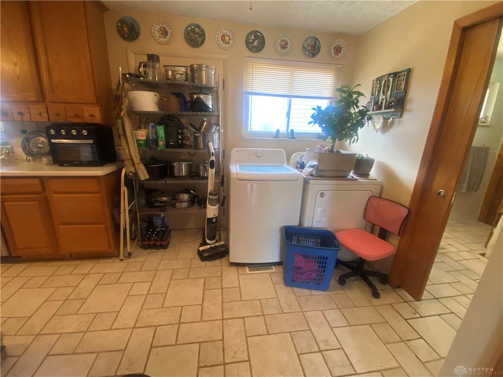 345 Washington Property Photo 18