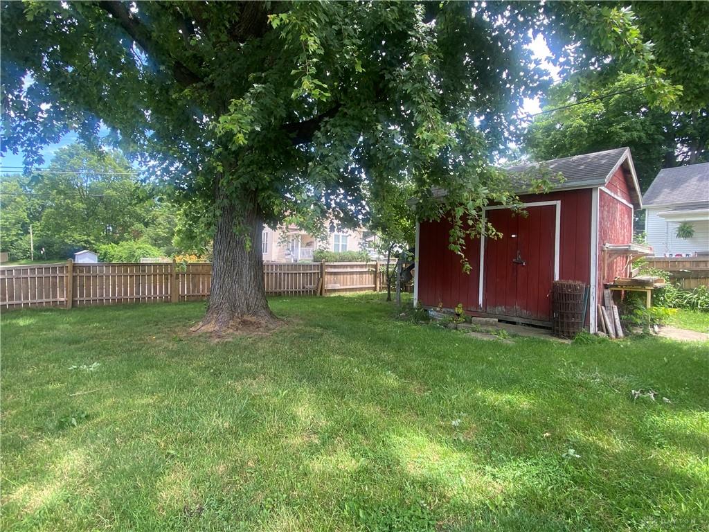 345 Washington Property Photo 33