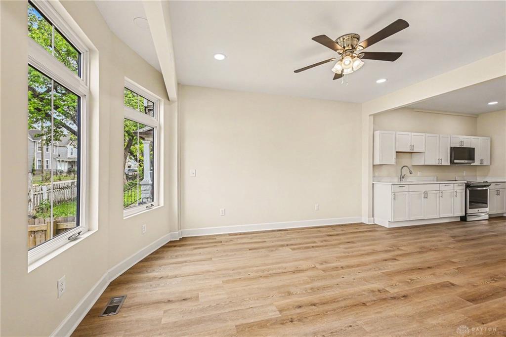 67 Burlington Property Photo 6