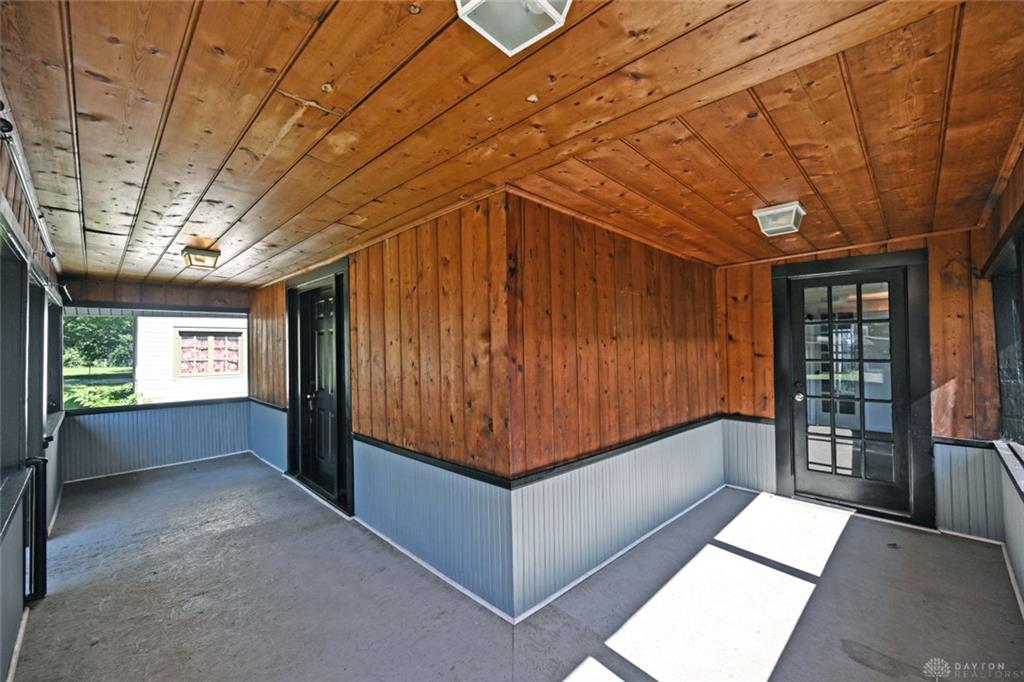 6065 5th Property Photo 11