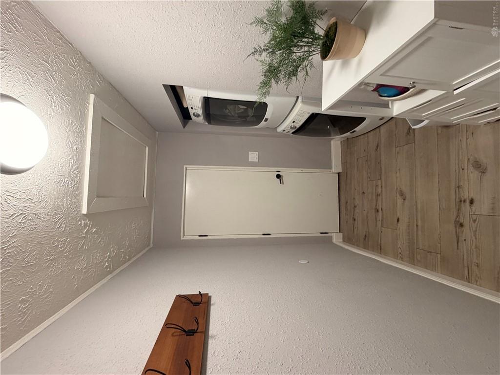 416 Summit Property Photo 12