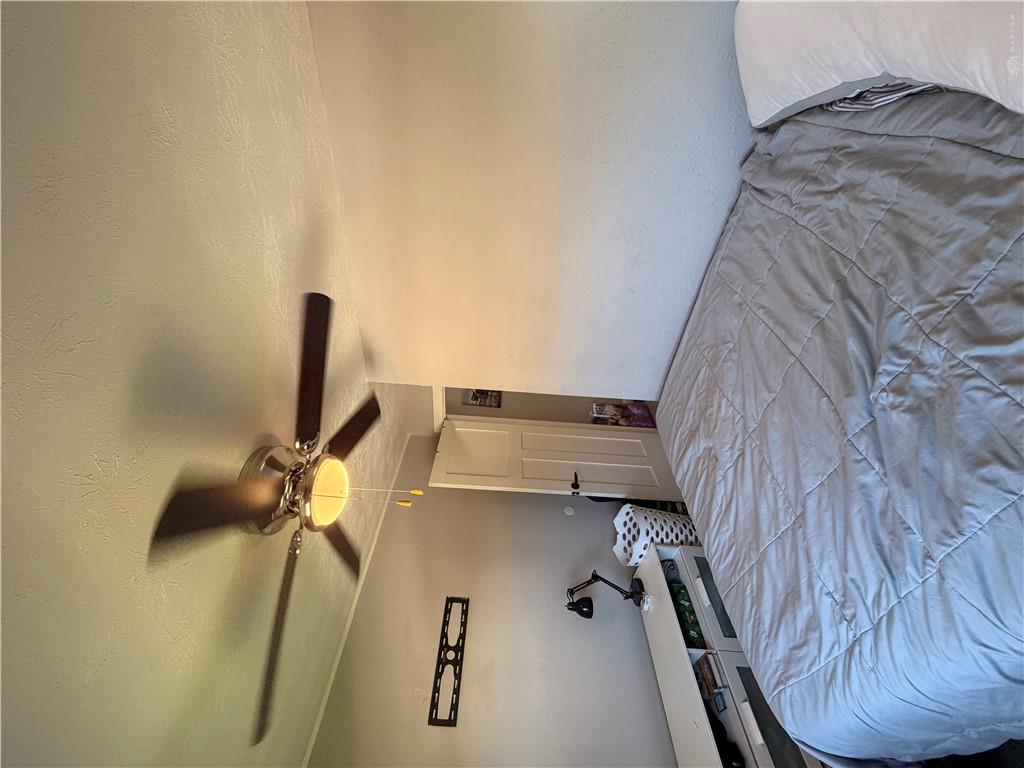 416 Summit Property Photo 15