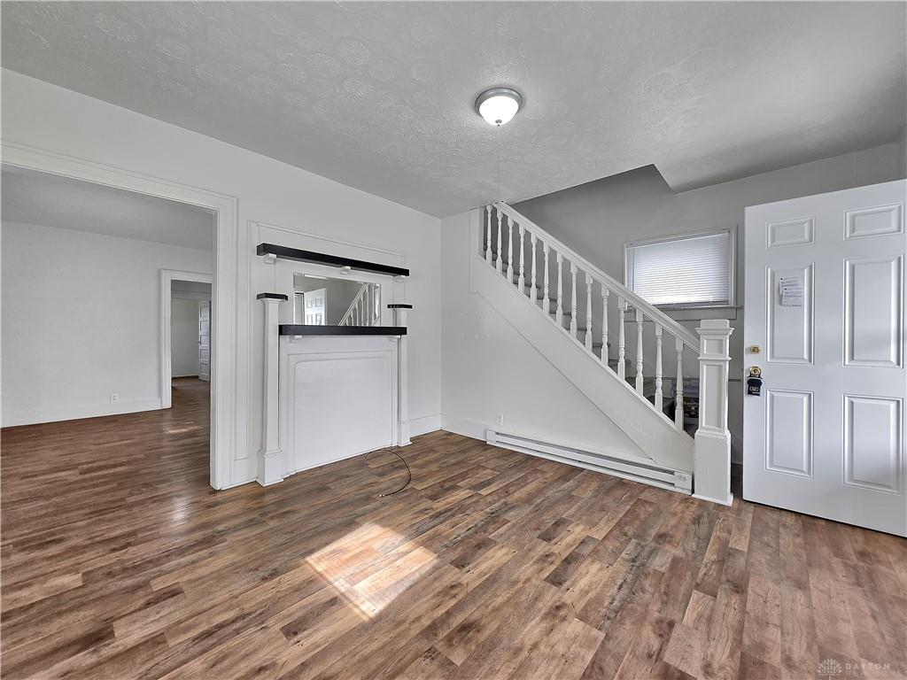 1505 Lawn Property Photo 3