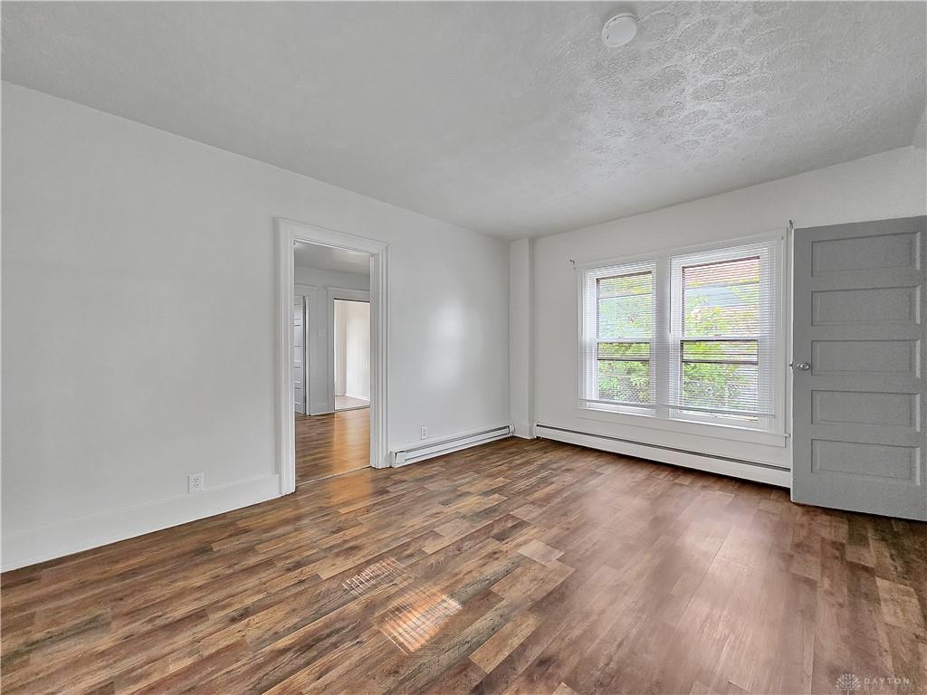 1505 Lawn Property Photo 7