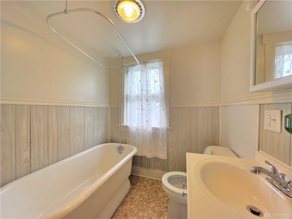 1505 Lawn Property Photo 25