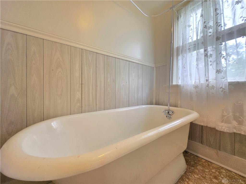 1505 Lawn Property Photo 26