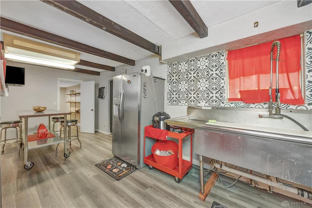 5468 Schiering Property Photo 11