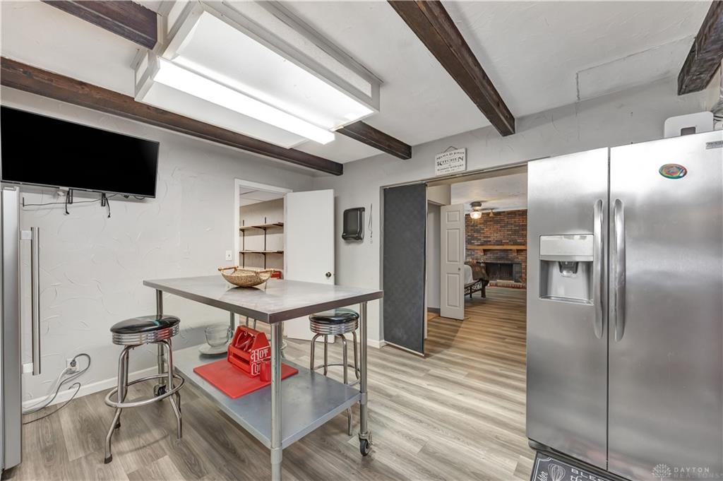 5468 Schiering Property Photo 12