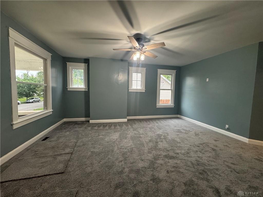 236 Lincoln Property Photo 5