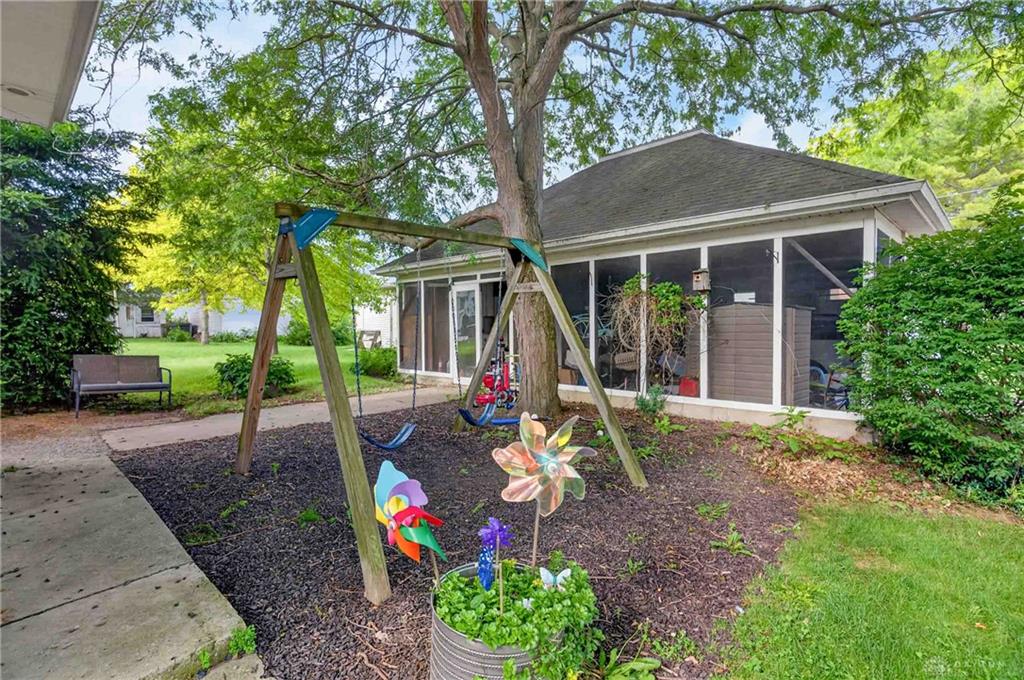 101 Court Property Photo 47