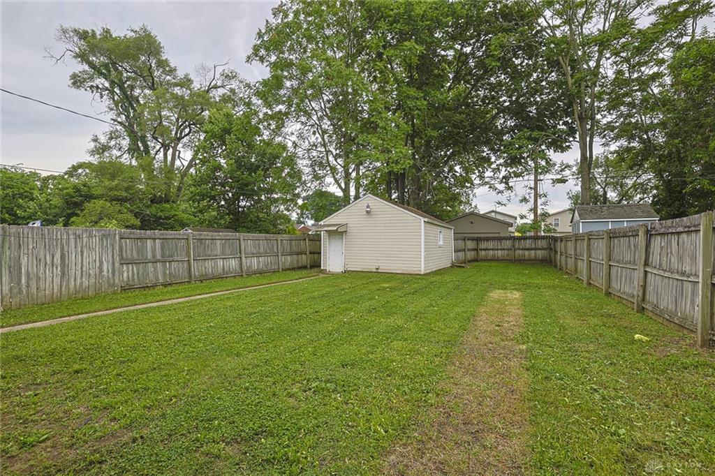 905 Allen Property Photo 33