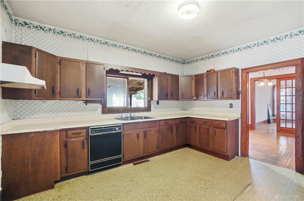 18 N Champaign Property Photo 16