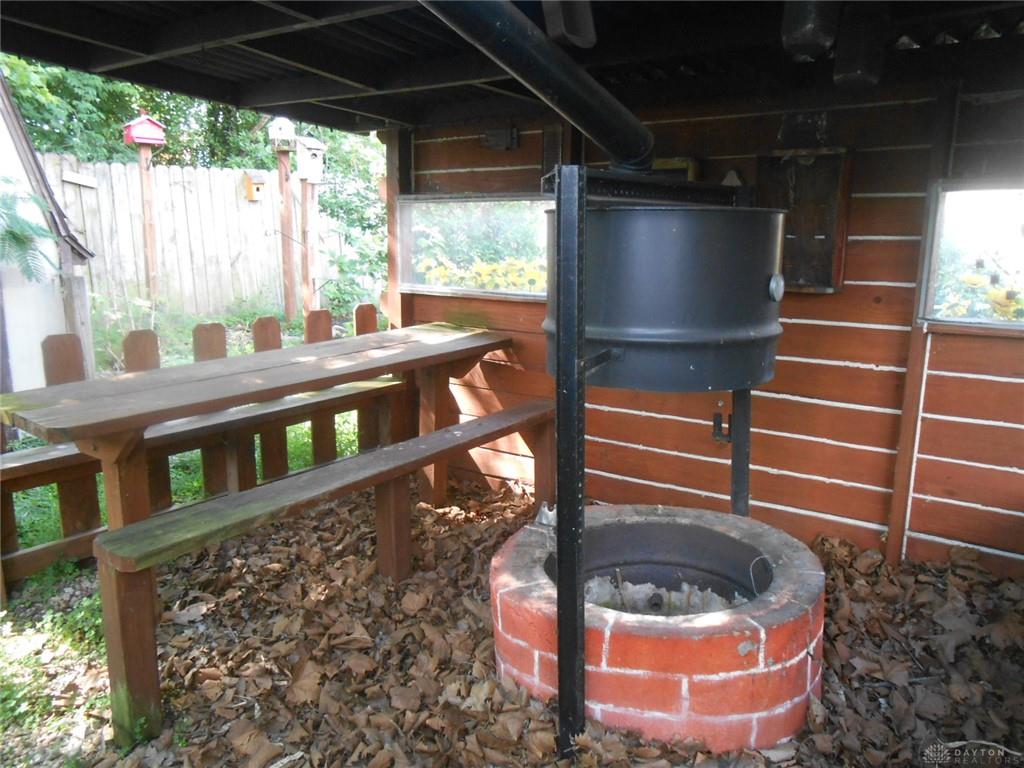 5778 Waynegate Property Photo 6