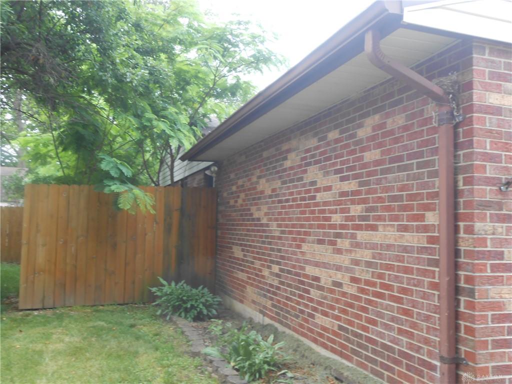 5778 Waynegate Property Photo 11