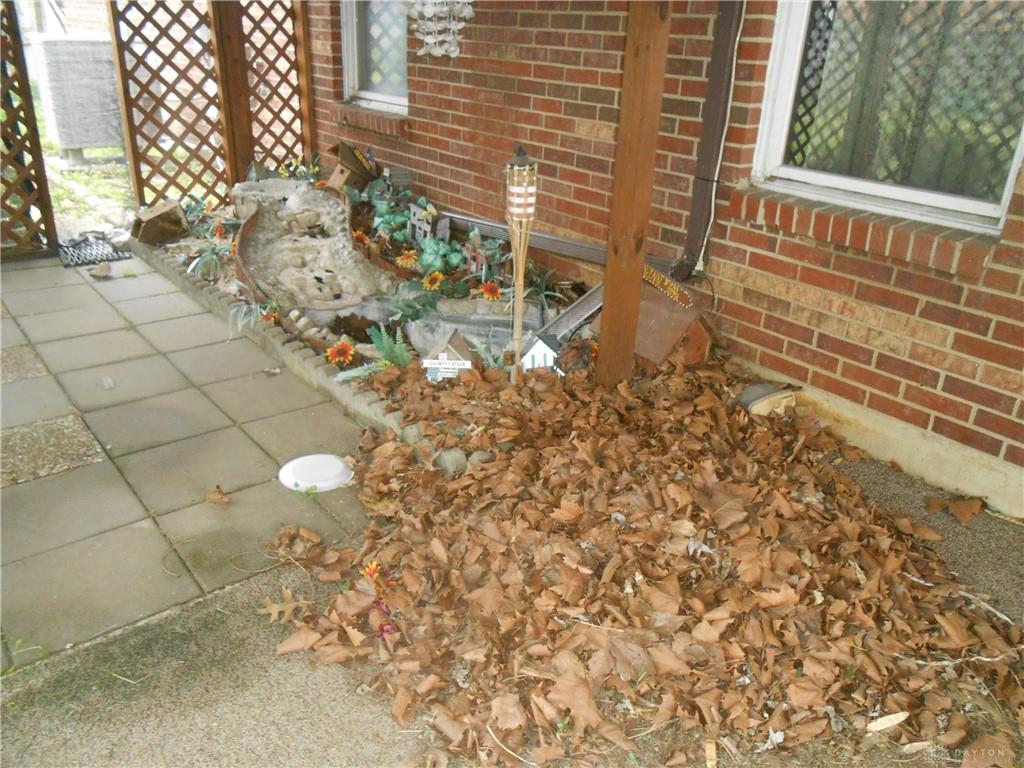 5778 Waynegate Property Photo 15
